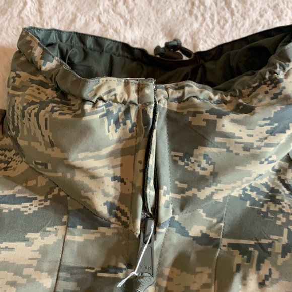 Military issue Gortex Cold WeatherJacket,Large hunting,fishing, New with tags - Picture 3 of 7